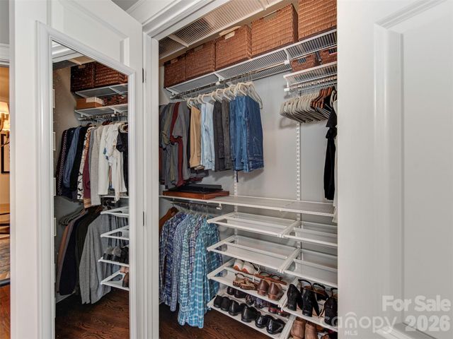 1127 Park West Drive, Charlotte, NC 28209