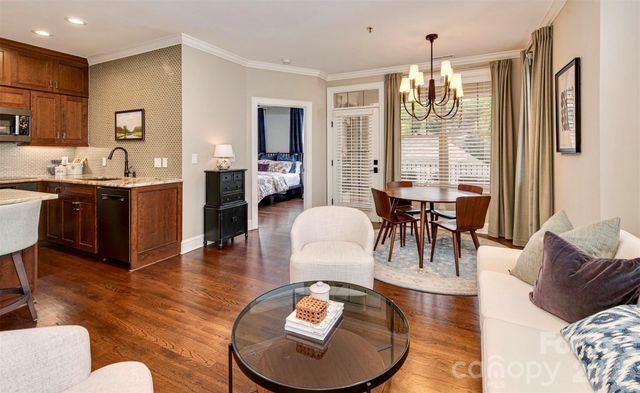 1127 Park West Drive, Charlotte, NC 28209