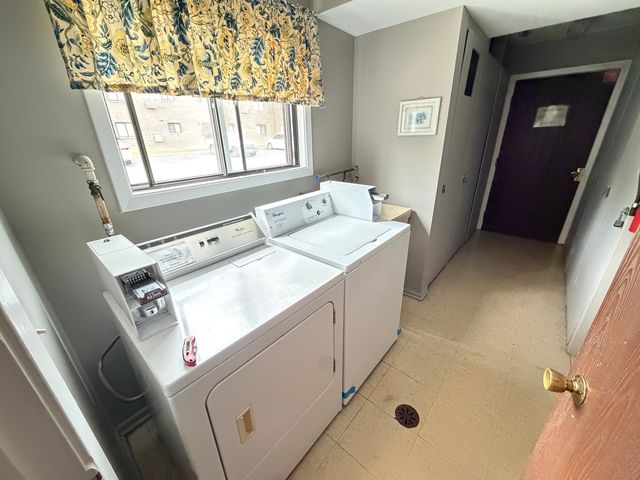 495 Mchenry Road 1B, Wheeling, IL 60090