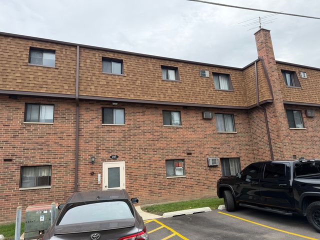 495 Mchenry Road 1B, Wheeling, IL 60090