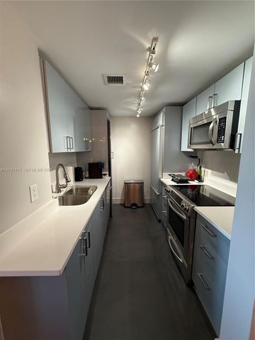 10275 Collins Ave 921, Bal Harbour, FL 33154