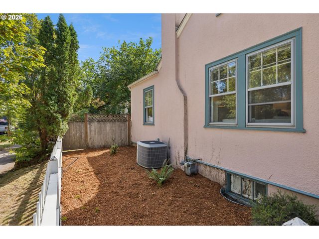 1450 Se PALM St, Portland, OR 97214