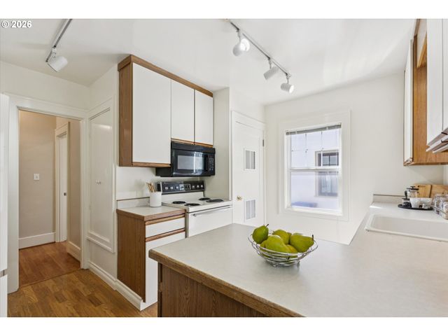 1450 Se PALM St, Portland, OR 97214