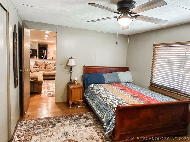 418614 Woodside Drive, Eufaula, OK 74432
