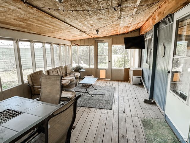 418614 Woodside Drive, Eufaula, OK 74432