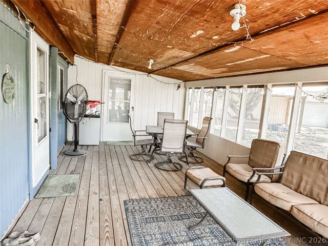 418614 Woodside Drive, Eufaula, OK 74432