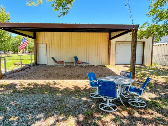 418614 Woodside Drive, Eufaula, OK 74432