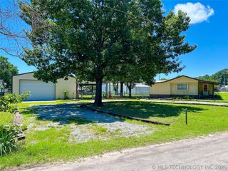 418614 Woodside Drive, Eufaula, OK 74432