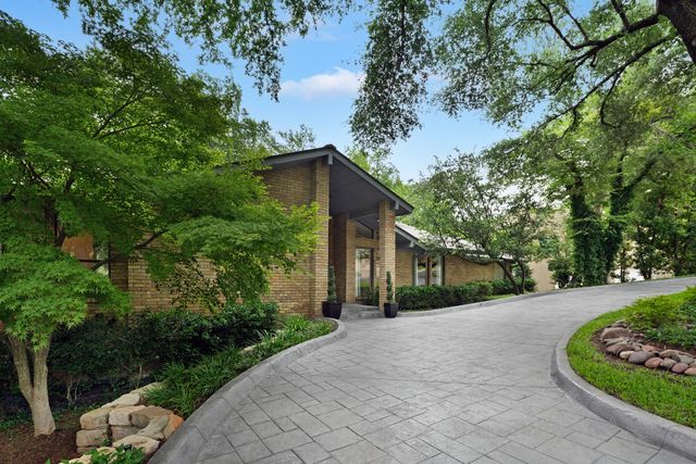 2005 Indian Creek Drive, Westover Hills, TX 76107