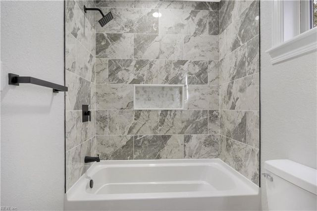 202 W Kelly AVE, Hampton, VA 23605