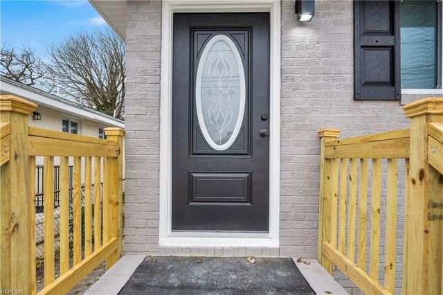 202 W Kelly AVE, Hampton, VA 23605