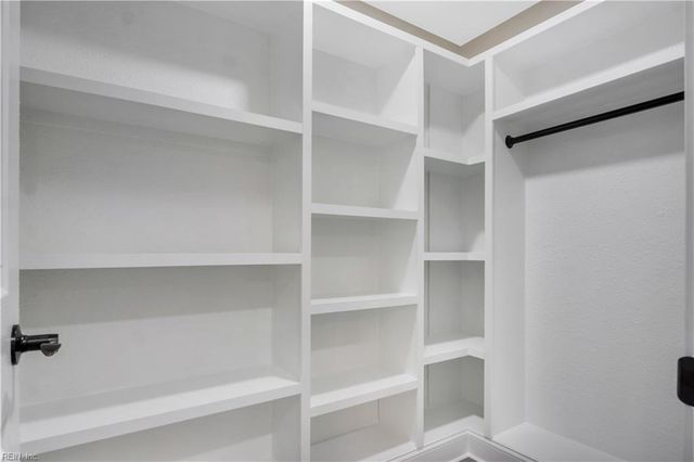 202 W Kelly AVE, Hampton, VA 23605