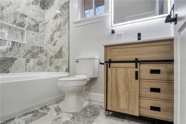 202 W Kelly AVE, Hampton, VA 23605