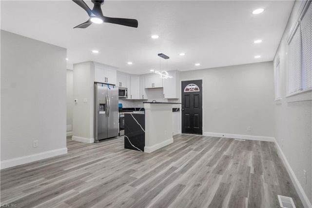 202 W Kelly AVE, Hampton, VA 23605