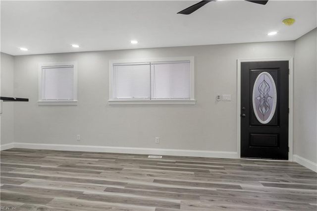 202 W Kelly AVE, Hampton, VA 23605