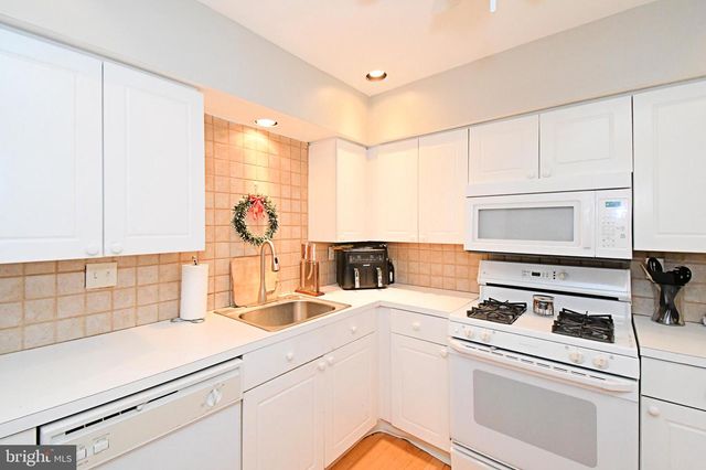 112 ARDEN CT, Harleysville, PA 19438