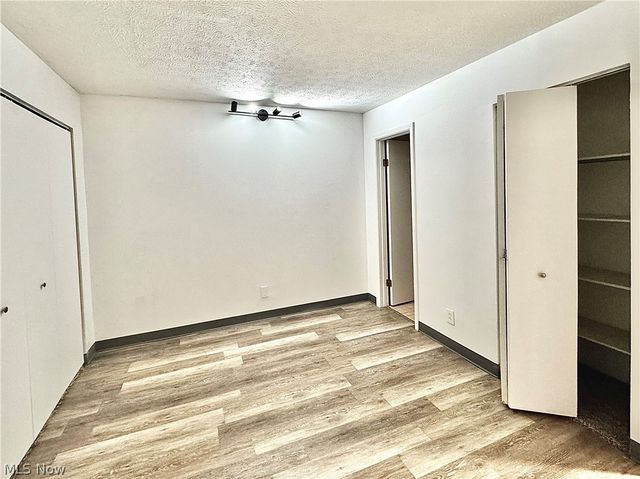 1900 Grove Court 307, Cleveland, OH 44113