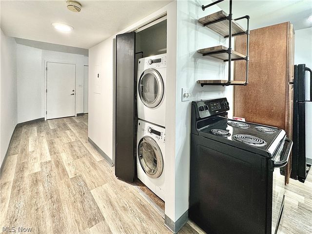 1900 Grove Court 307, Cleveland, OH 44113