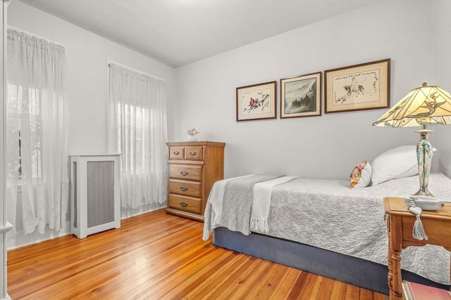 1 Clayton St 1, Watertown, MA 02472