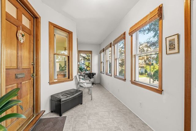 1 Clayton St 1, Watertown, MA 02472