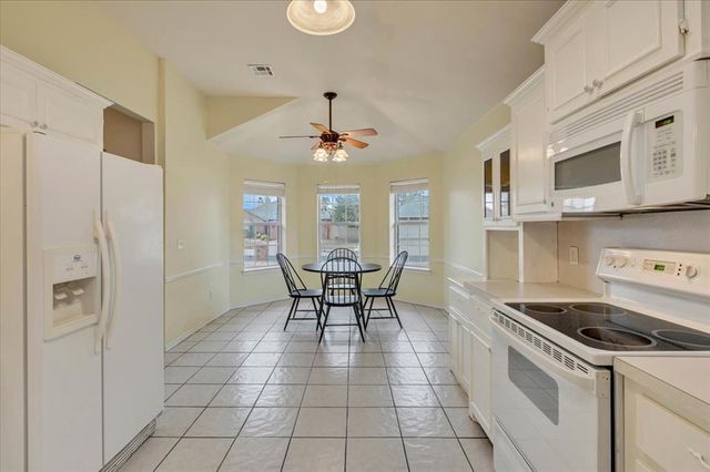 409 Whitehouse Lane, Edmond, OK 73003