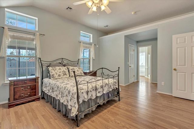 409 Whitehouse Lane, Edmond, OK 73003