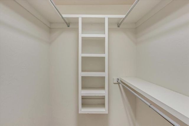 409 Whitehouse Lane, Edmond, OK 73003