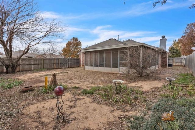 409 Whitehouse Lane, Edmond, OK 73003