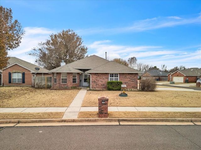 409 Whitehouse Lane, Edmond, OK 73003