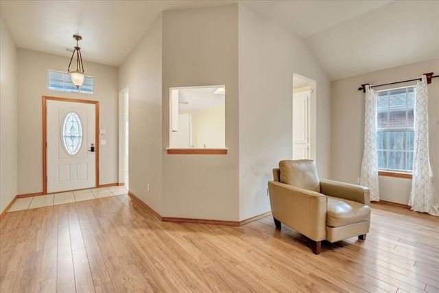 409 Whitehouse Lane, Edmond, OK 73003