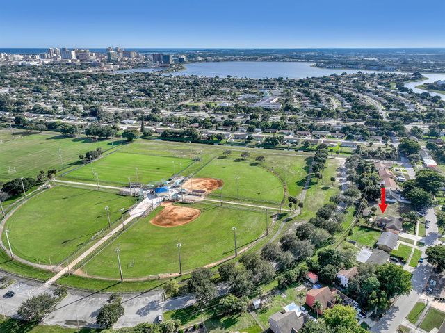 1476 N Mangonia Drive, West Palm Beach, FL 33401