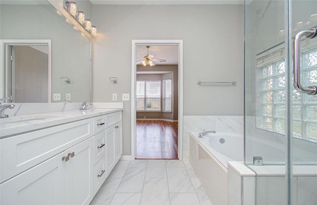 12138 Canyon Arbor Way, Houston, TX 77095