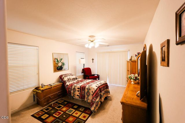 412 Country Court, Shady Cove, OR 97539