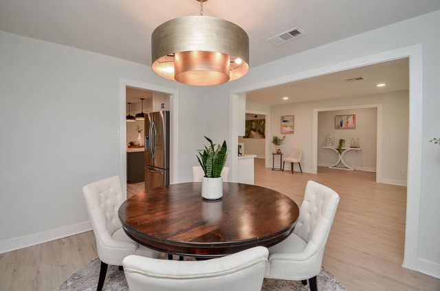 4302 Mcdermed Drive, Houston, TX 77035