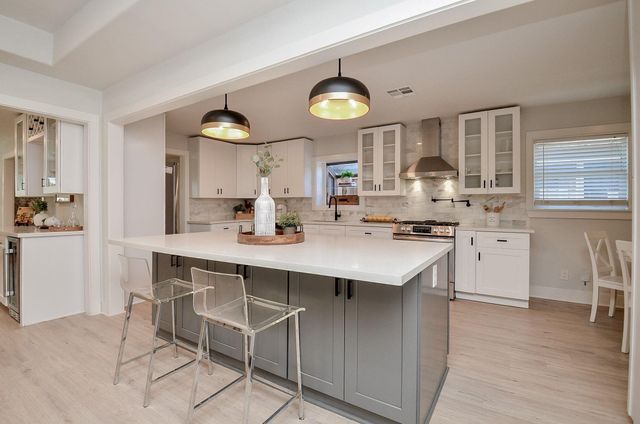 4302 Mcdermed Drive, Houston, TX 77035