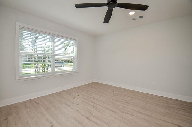 4302 Mcdermed Drive, Houston, TX 77035