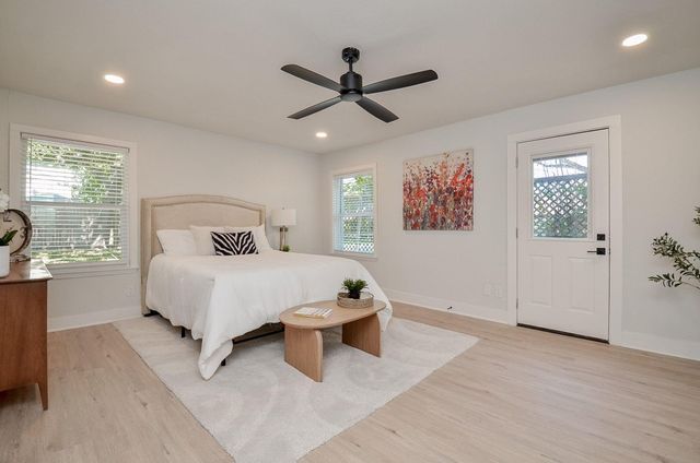 4302 Mcdermed Drive, Houston, TX 77035