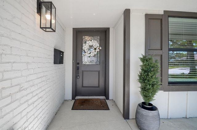 4302 Mcdermed Drive, Houston, TX 77035
