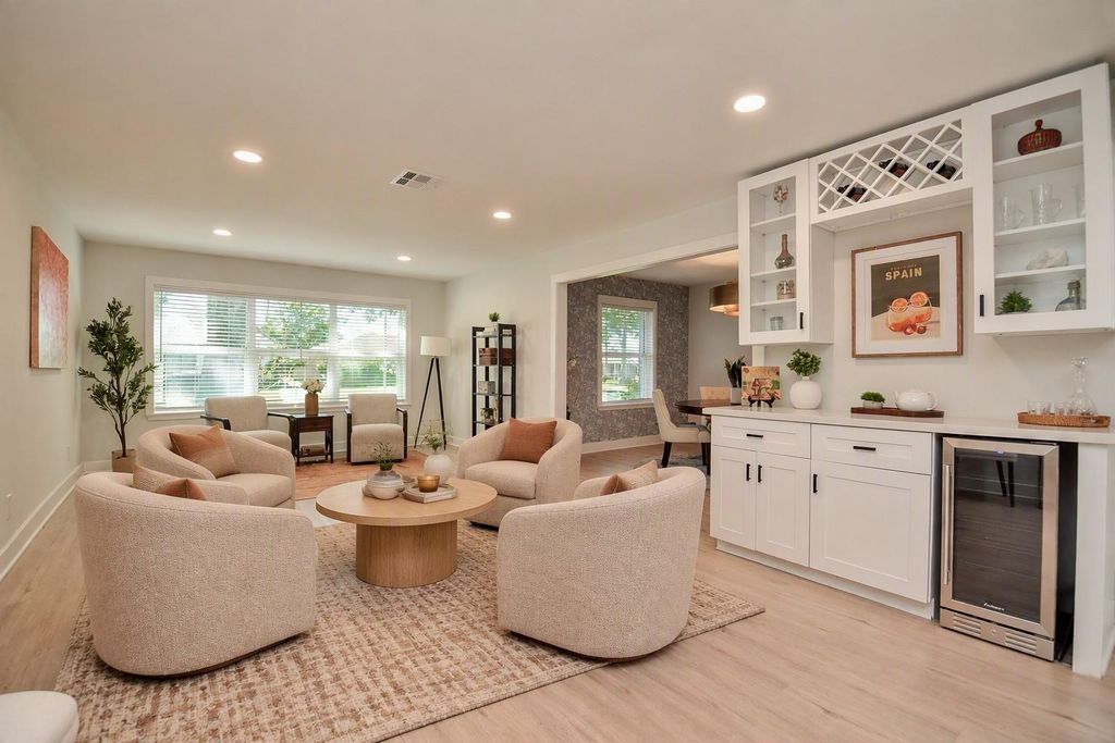 4302 Mcdermed Drive, Houston, TX 77035