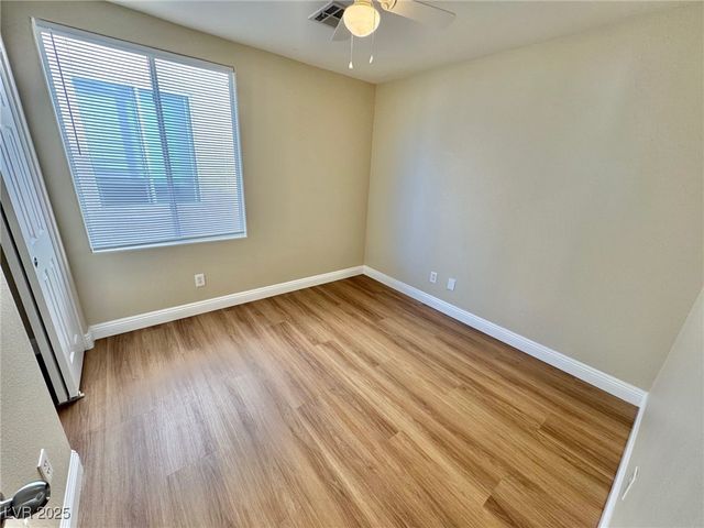 10992 Scotch Rose Street, Henderson, NV 89052