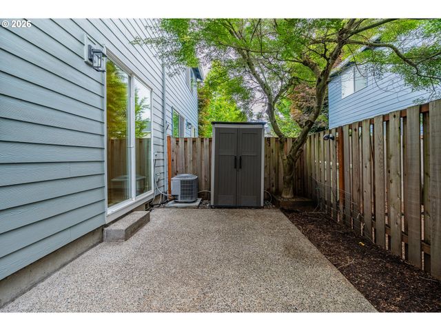 17483 Sw SEPTEMBER Ln, Beaverton, OR 97003