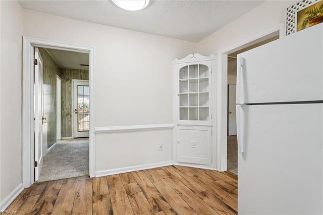 620 Ellen RD, Newport News, VA 23605