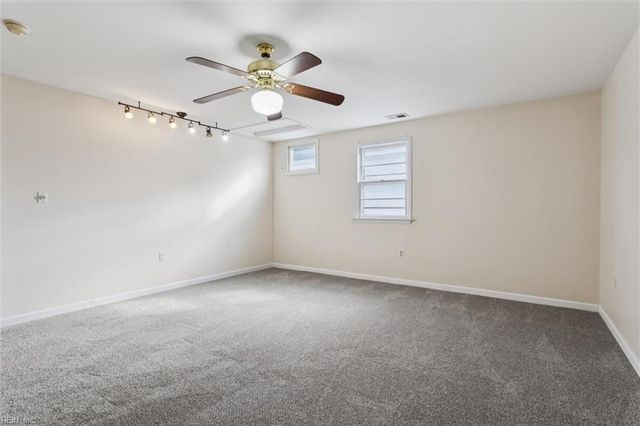 620 Ellen RD, Newport News, VA 23605