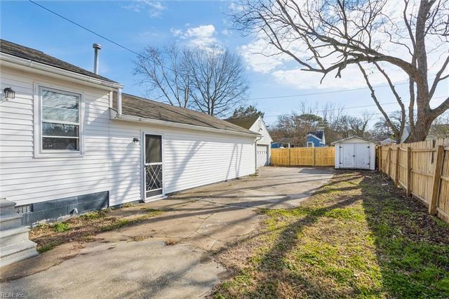 620 Ellen RD, Newport News, VA 23605