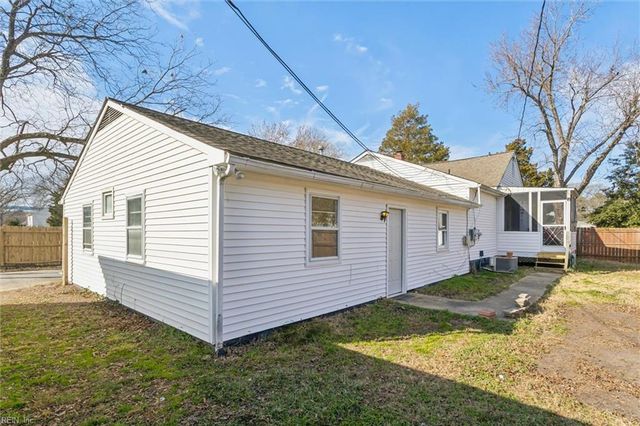 620 Ellen RD, Newport News, VA 23605