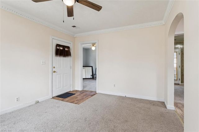 620 Ellen RD, Newport News, VA 23605