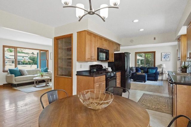 W152N5427 Badger DRIVE, Menomonee Falls, WI 53051