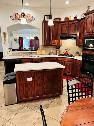7709 Laughing Waters Trail, Mckinney, TX 75070
