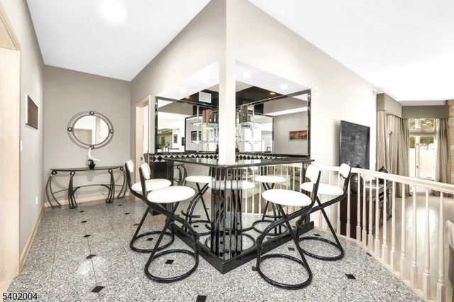 15 Quail Run, Warren Twp., NJ 07059