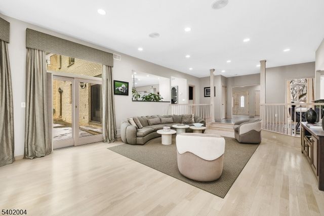 15 Quail Run, Warren Twp., NJ 07059